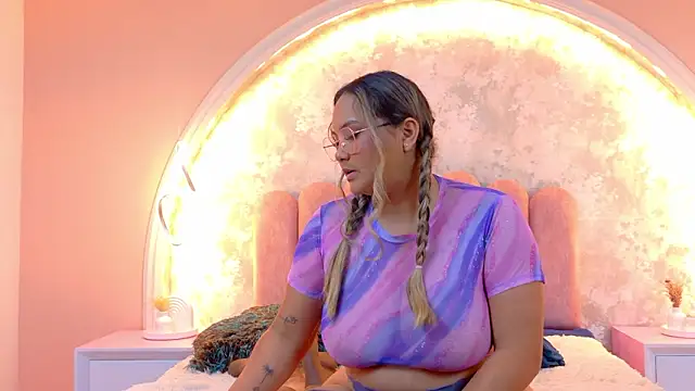 MiaLaurents's cam snapshot