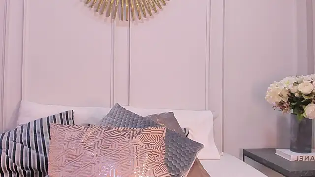 CharlotteBrownn_'s cam snapshot