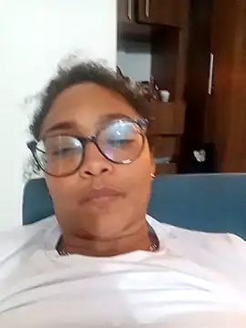 BiiancaEstradaa's cam snapshot