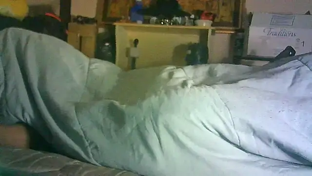 ON3YOULLN3VER_FIR3's cam snapshot