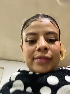 Antonella_Torres2's cam snapshot