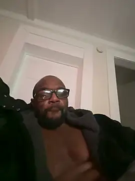 MrUnintentional live sex cam