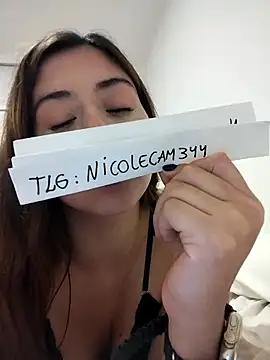 Nicole3444's cam snapshot