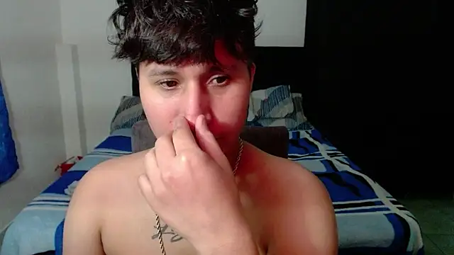 Im_Milan_Rs's cam snapshot