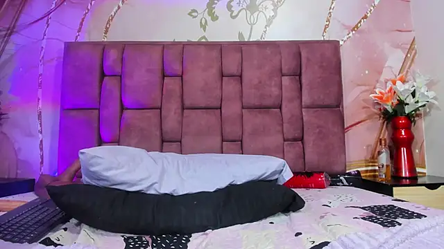 luna_maisonn's cam snapshot