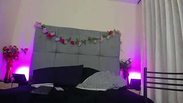 scarlet_hit's cam snapshot