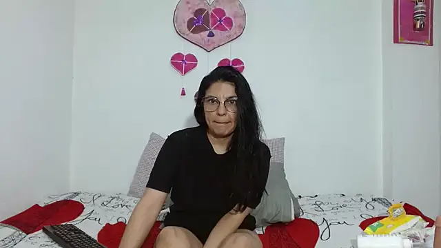 anybellucci43's cam snapshot