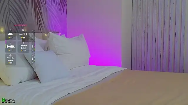 LolaPrise's cam snapshot