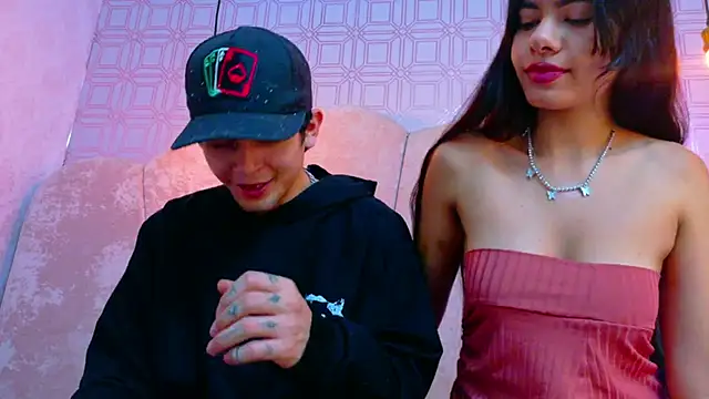 CharlotteandTaylorr's cam snapshot