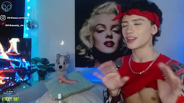 maxiy_001 live sex cam