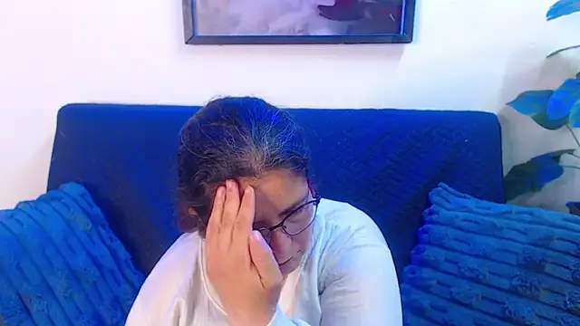 Linda_banks_'s cam snapshot