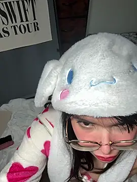 carolwet555's cam snapshot