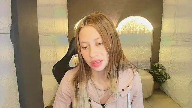 jazmin_r_'s cam snapshot