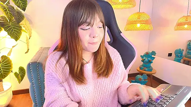 Fluffy_Bubble21's cam snapshot