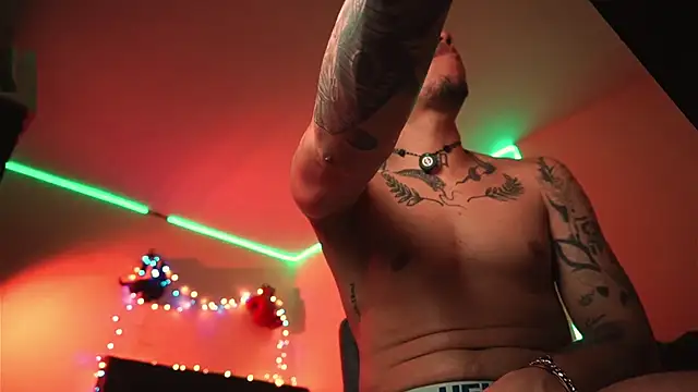 AlphaMasterXxx live sex cam