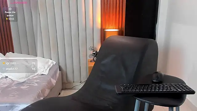 Ryo_kush live sex cam