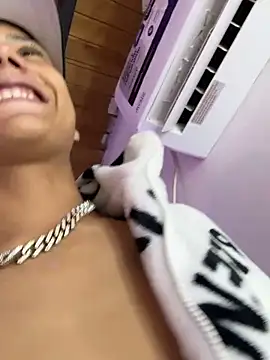 Toy_boy777 live sex cam