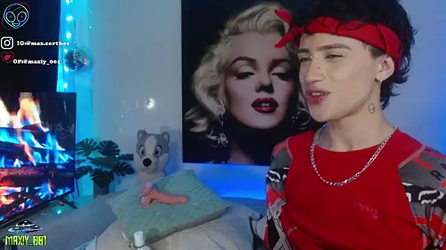 maxiy_001 live sex cam