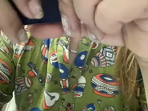 sassypooja's cam snapshot