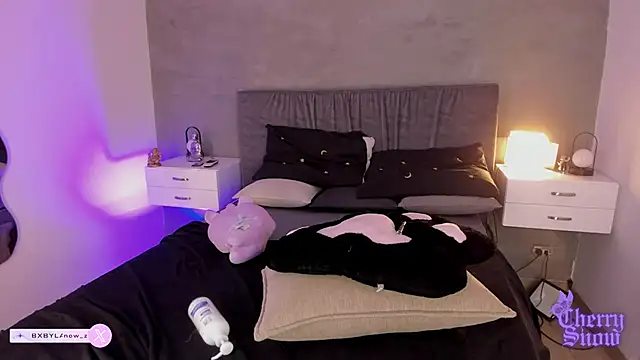 _cherrysnow live sex cam