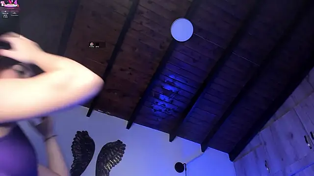 Sweet_mia_12's cam snapshot