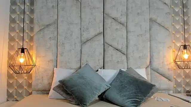 AshleyHill2's cam snapshot