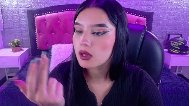 Natalie_loffreda's cam snapshot