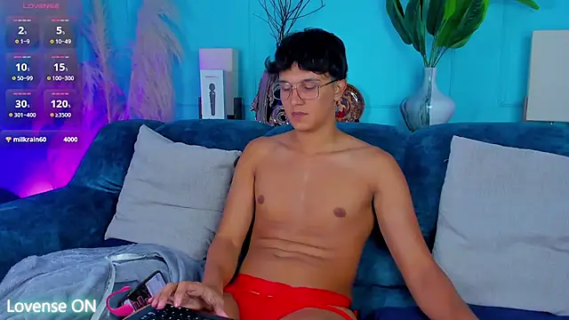 Leo_Savage_'s cam snapshot