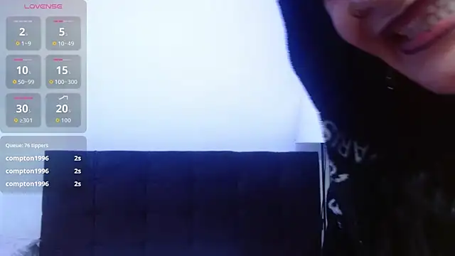 AlexandraJones_'s cam snapshot