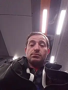 openlegsforyou's cam snapshot