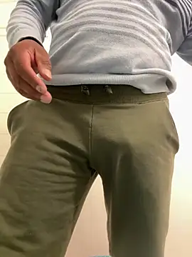 julio_p live sex cam