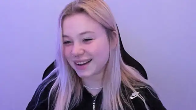 Lulu_Di's cam snapshot