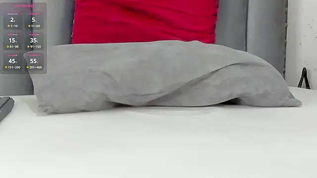 Kitty_Hot66_'s cam snapshot