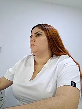 girl_redhead_bigtits's cam snapshot