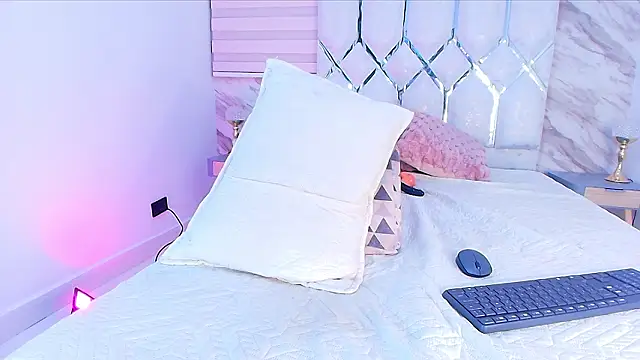 cataleya_ebony_'s cam snapshot