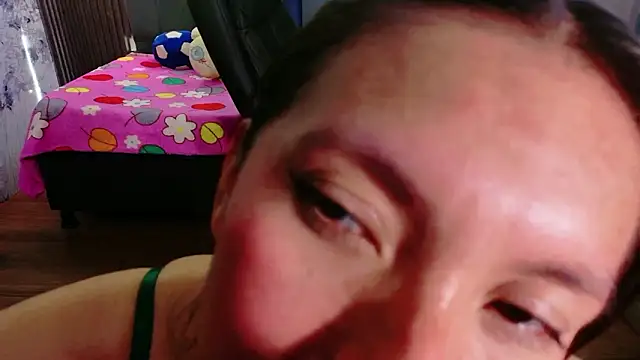 Cloe16_'s cam snapshot