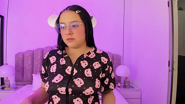 Amy_Ferreira's cam snapshot