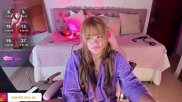 Scarlett_fox__'s cam snapshot