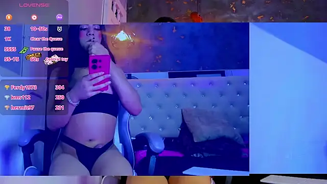 Aliice_james live sex cam