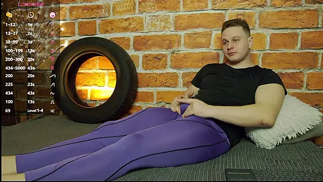 charlie_smiley live sex cam