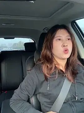 Liliya-77 live sex cam