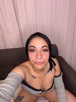 cristal__violetaa's cam snapshot