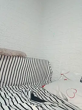 Ramona870's cam snapshot