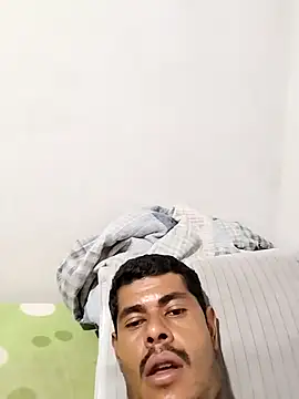 iTrentWParkJ live sex cam