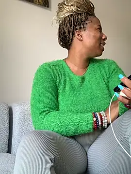 CurvyDesire1 live sex cam