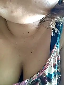 XXLorie_02's cam snapshot