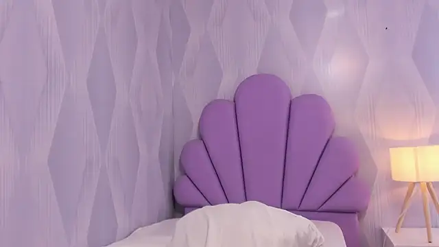 Lesly_sexy4u's cam snapshot