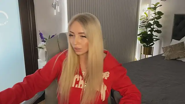 OhMyEmma's cam snapshot