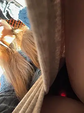 LeiaMood's cam snapshot