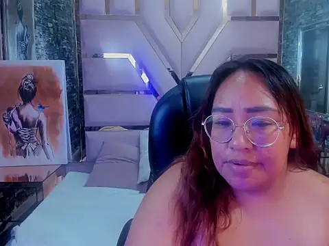 Shara_Oz's cam snapshot